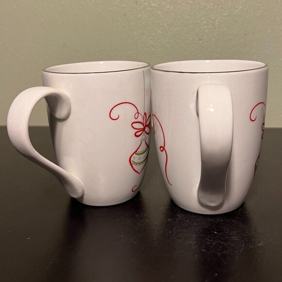 Set of 2 Vintage St. Nicholas Square ‘TIS THE SEASON Christmas Porcelain Mugs - Picture 6 of 9